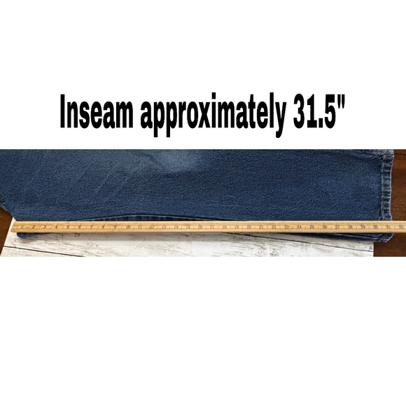 Wrangler Men’s Regular Fit Medium Wash Jeans (Size 37) - Picture 8 of 9